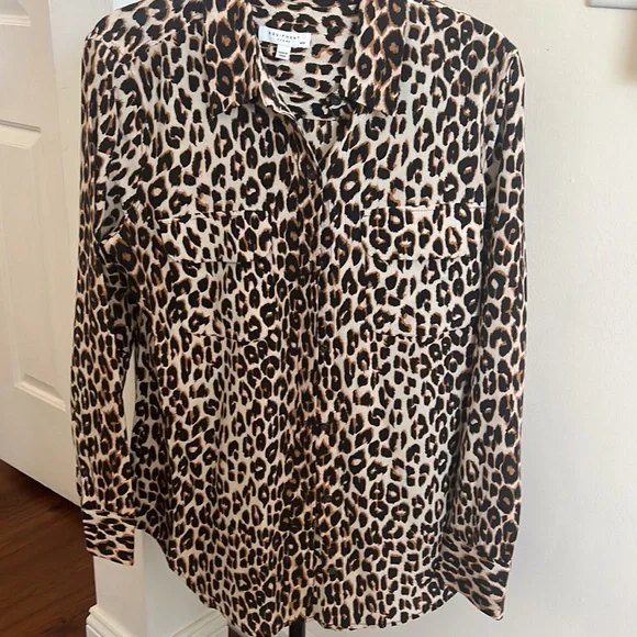 Equipment Slim Signature Ling Sleeve Size Medium - Picture 3 of 6